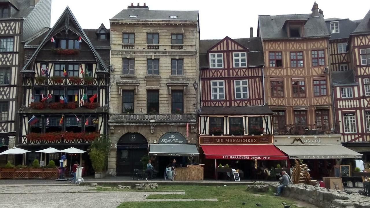 Between Historic Center And Quay, Ideal For Family Rouen Bagian luar foto